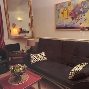  Appartement 2 Pieces 9 Eme